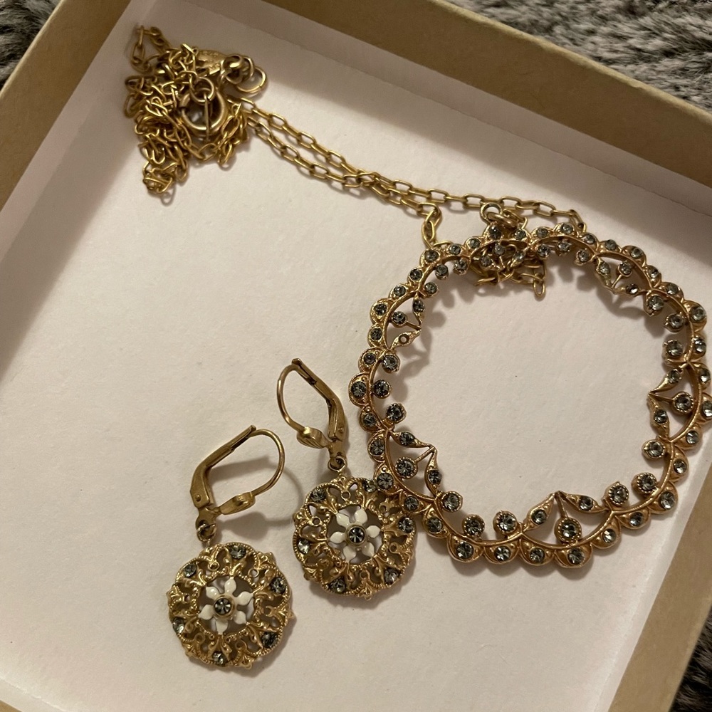 Catherine Popesco 2-piece necklace and earring set